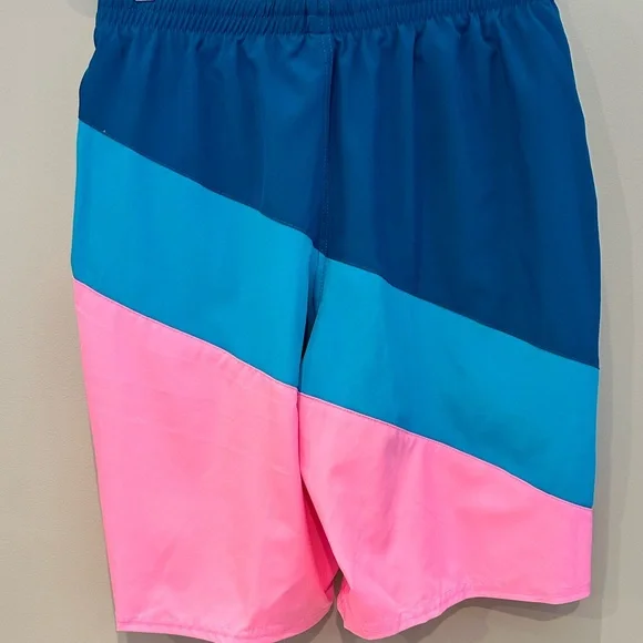 NEW Nike Men's 9" Volley Swim Trunks - Extra Large - Picture 6 of 8